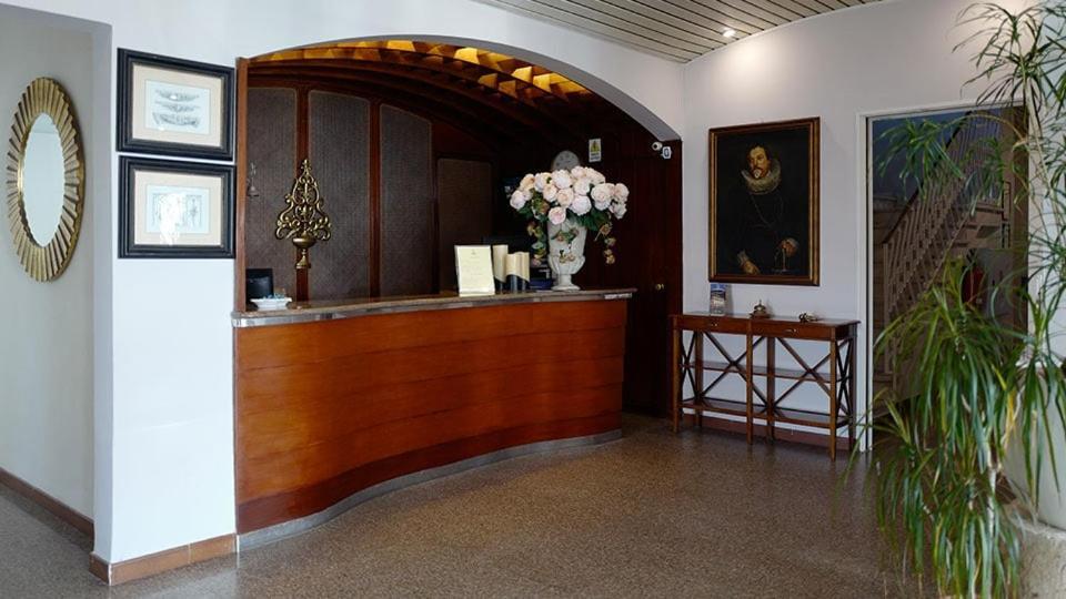 Hotel Lido Garda アンツィオ エクステリア 写真